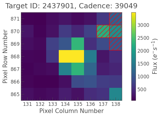 ../../_images/tutorials_2-creating-light-curves_2-1-custom-aperture-photometry_42_0.png