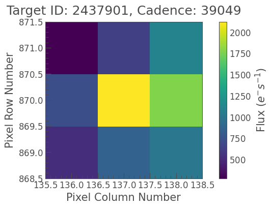 ../../_images/tutorials_2-creating-light-curves_2-1-custom-aperture-photometry_53_0.png